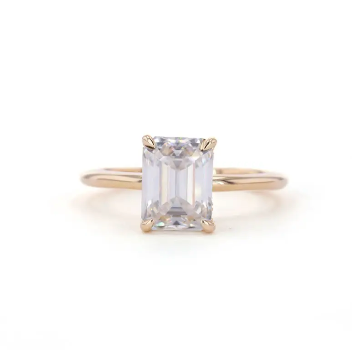 Bague de fiançailles solitaire en émeraude