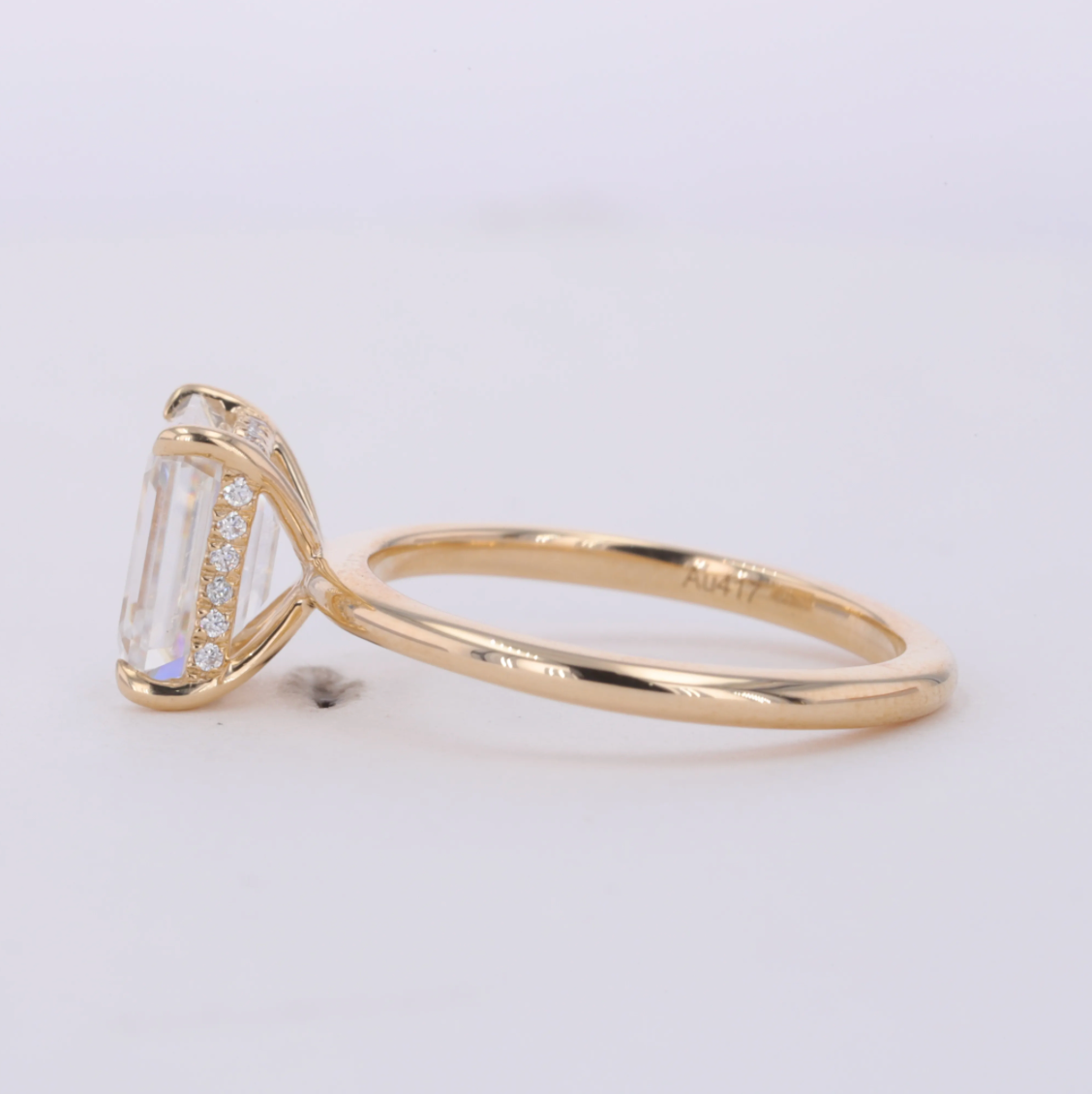 Bague de fiançailles solitaire en émeraude