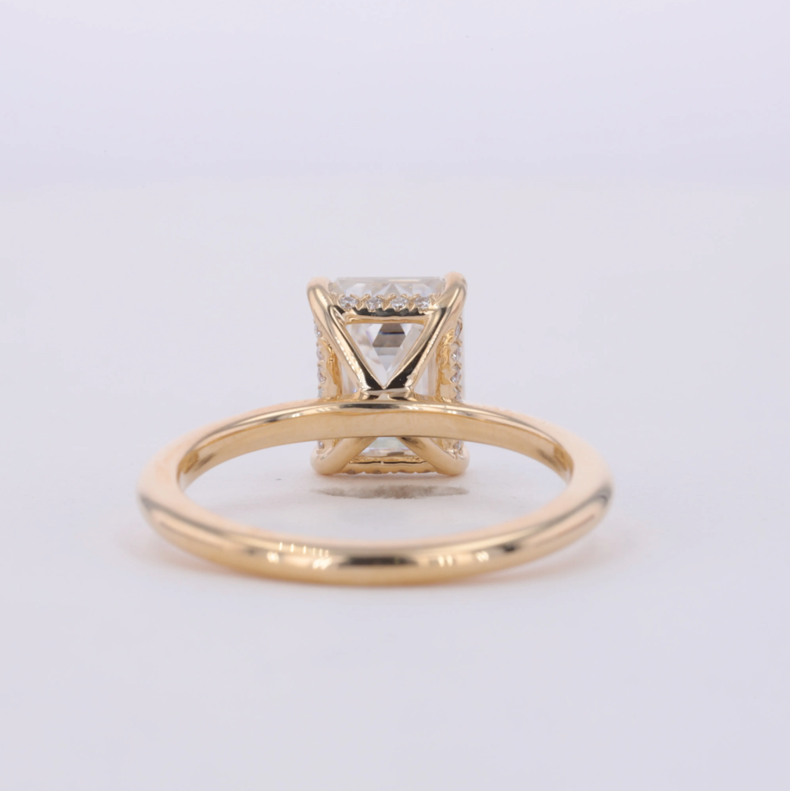 Bague de fiançailles solitaire en émeraude