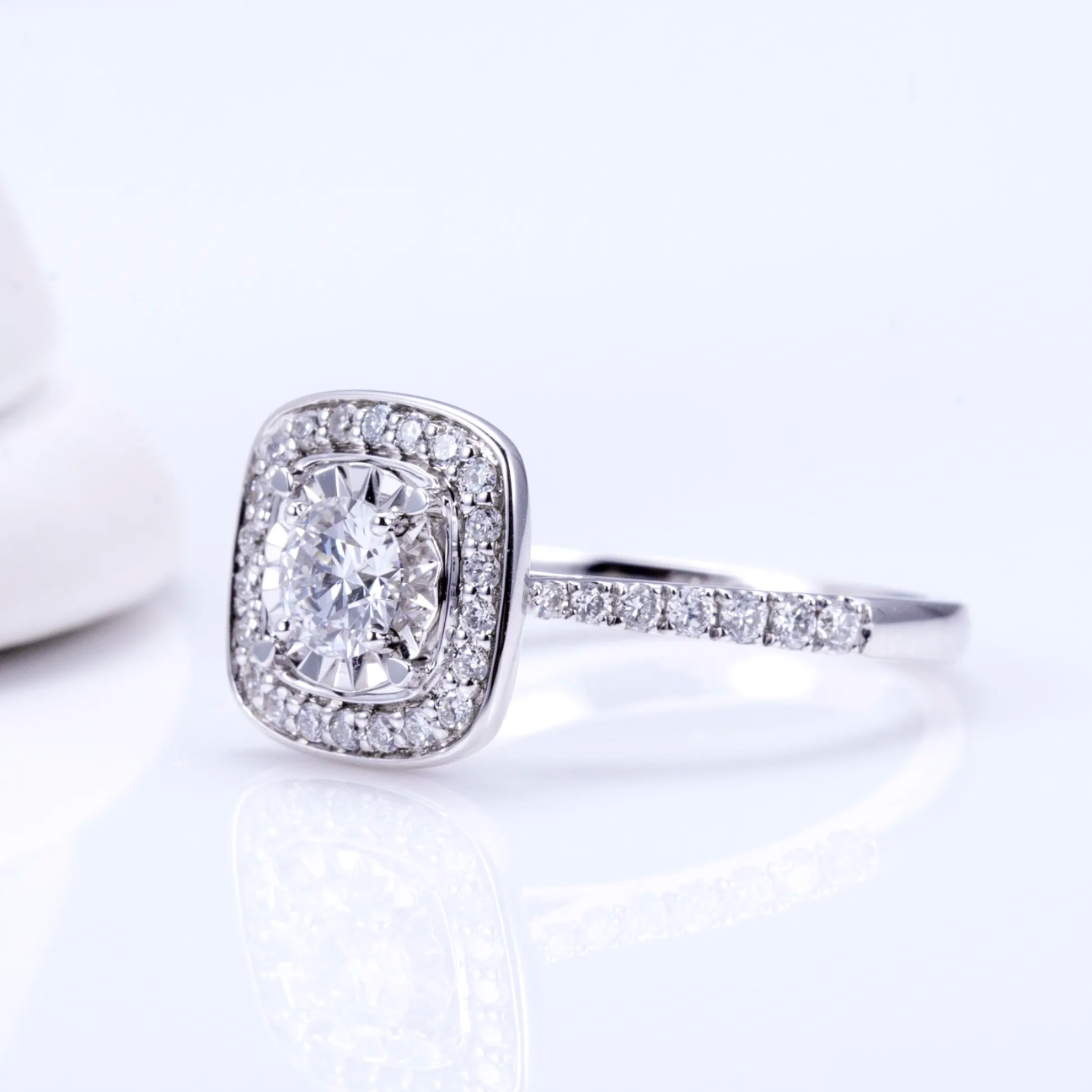 Round Pavé Bezel Engagement Ring