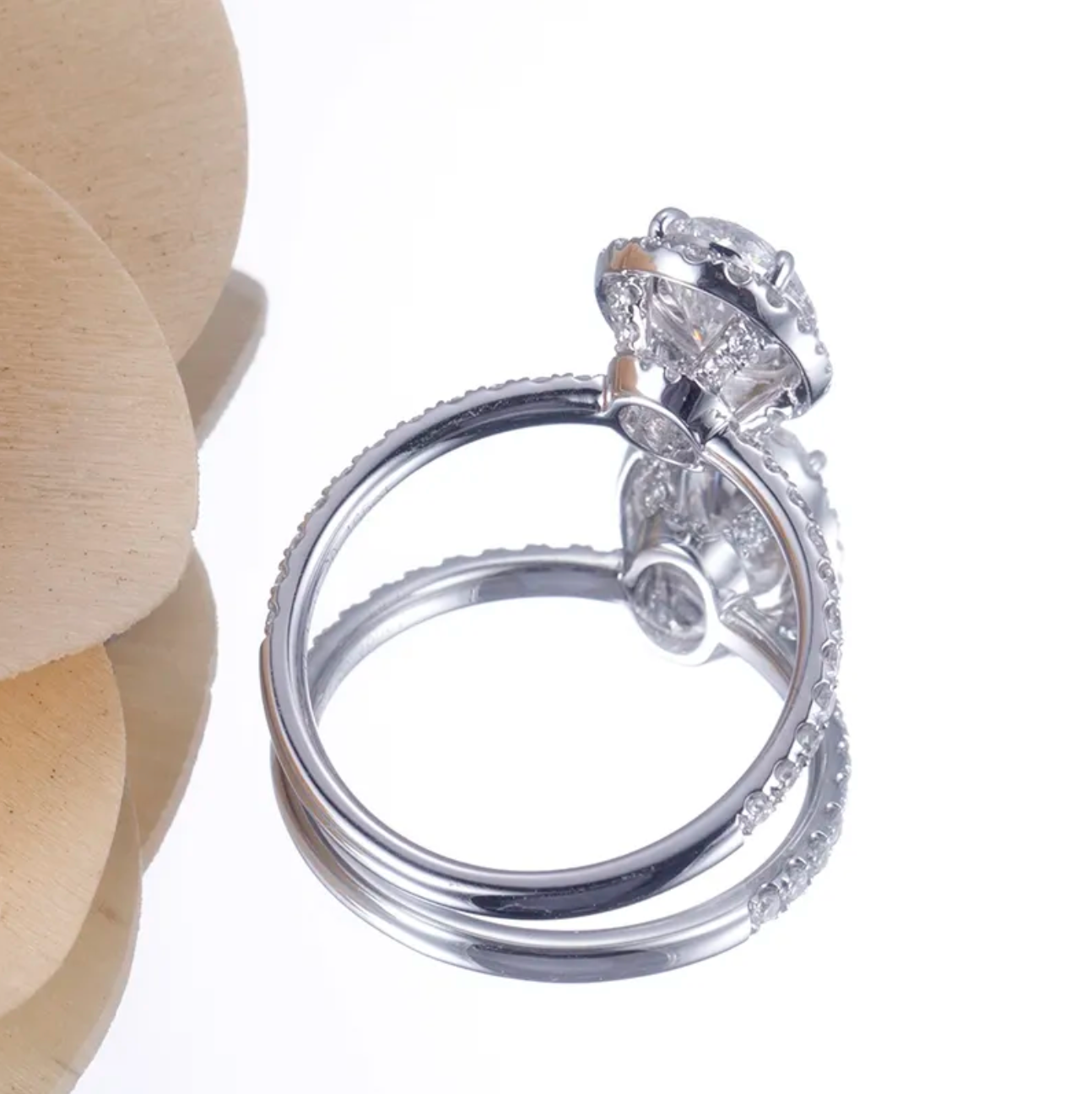 Oval Halo Pavé Engagement Ring