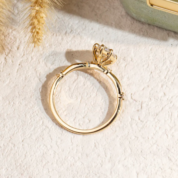 Pear Solitaire Engagement Ring